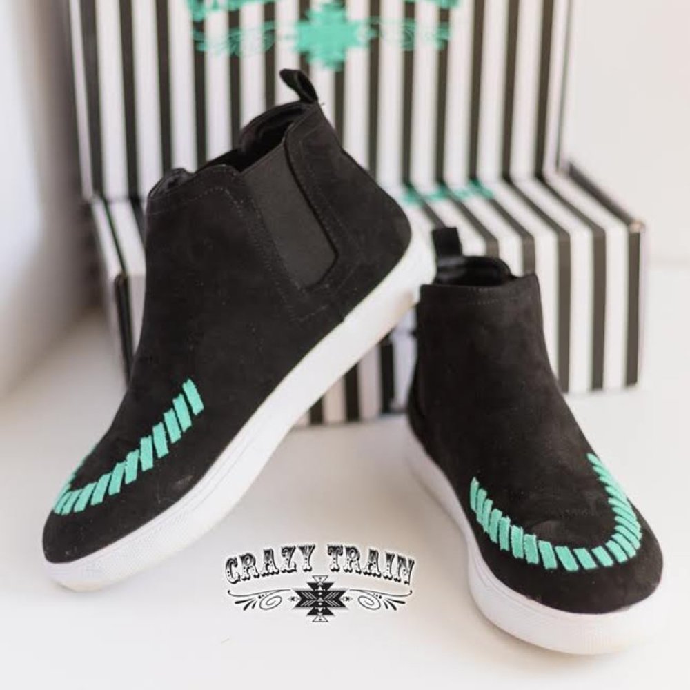 Crazy Train Stitch Black Kicks